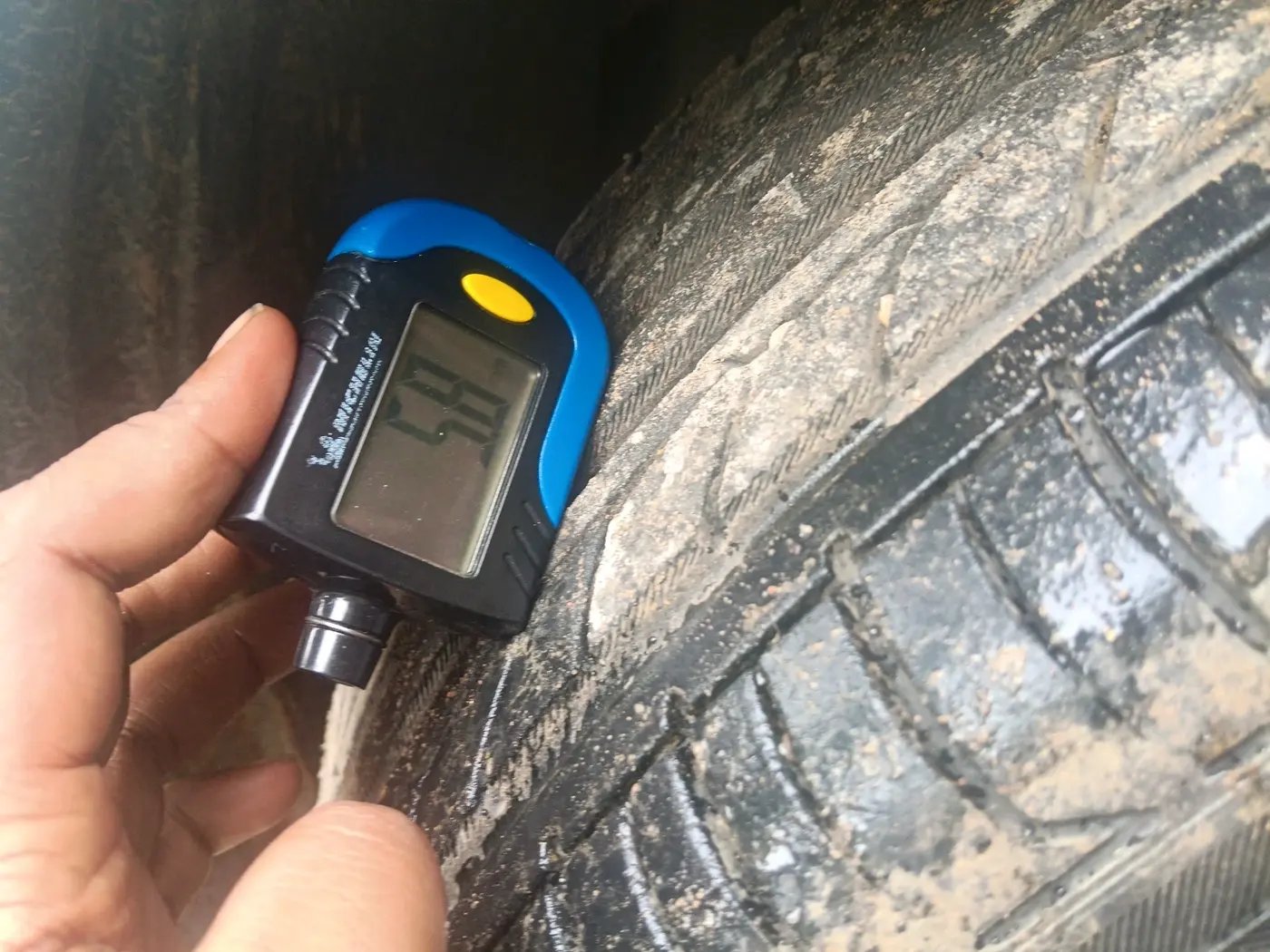 2021 Tata ALTROZ XZ PETROL, Petrol, Manual, 1,96,227 km, tyre