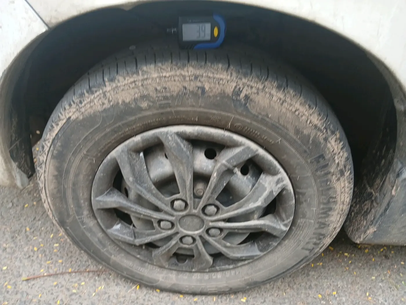 2022 Maruti Alto VXI, Petrol, Manual, 25,820 km, tyre