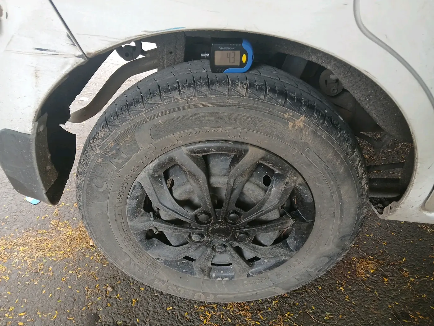 2022 Maruti Alto VXI, Petrol, Manual, 25,820 km, tyre