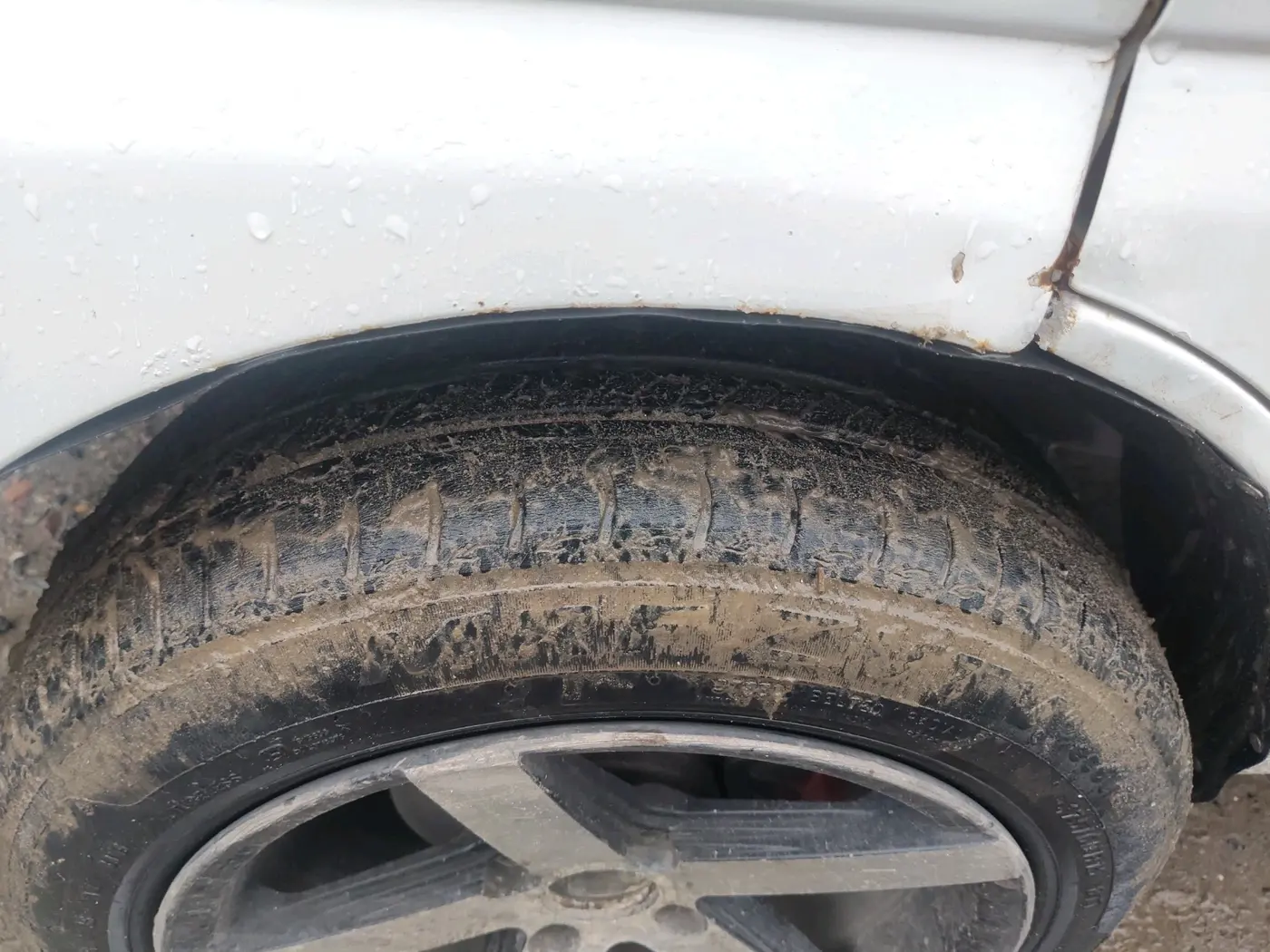 2018 Maruti Eeco 5 STR WITH A/C+HTR CNG, CNG, Manual, 1,55,389 km, tyre