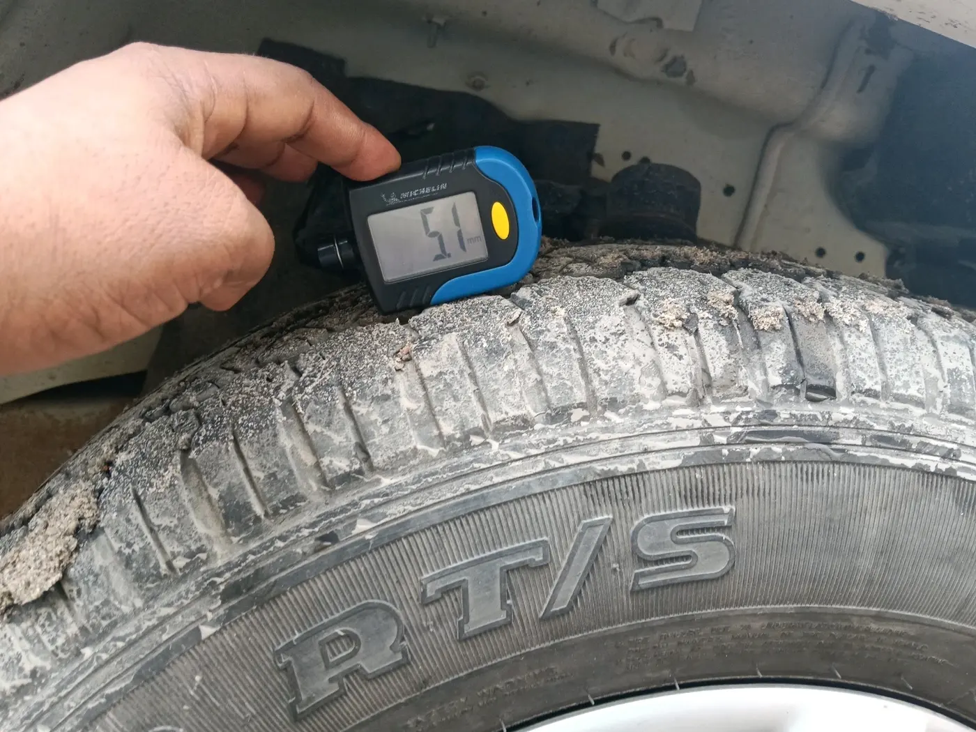 2015 Mahindra Bolero SLE BS IV, Diesel, Manual, 35,097 km, tyre