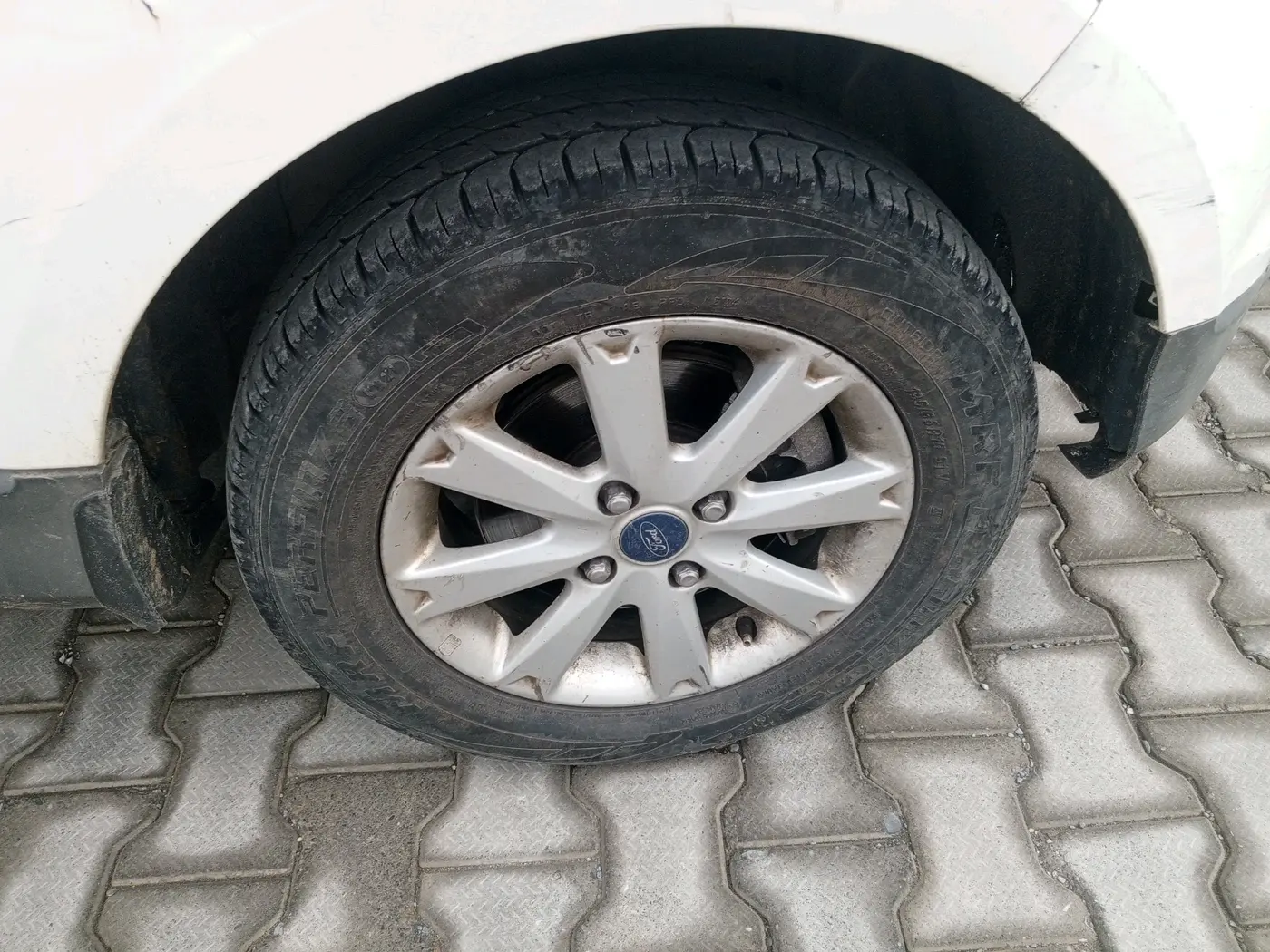 2017 Ford Ecosport TITANIUM 1.5L DIESEL, Diesel, Manual, 1,88,717 km, tyre