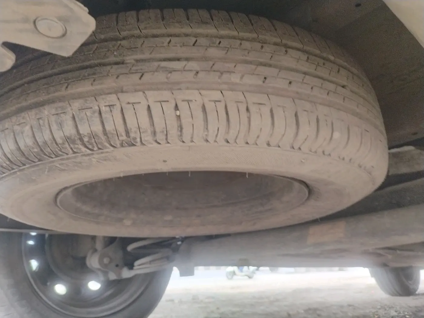 2025 Tata ALTROZ XM PLUS CNG, CNG, Manual, 39,283 km, tyre