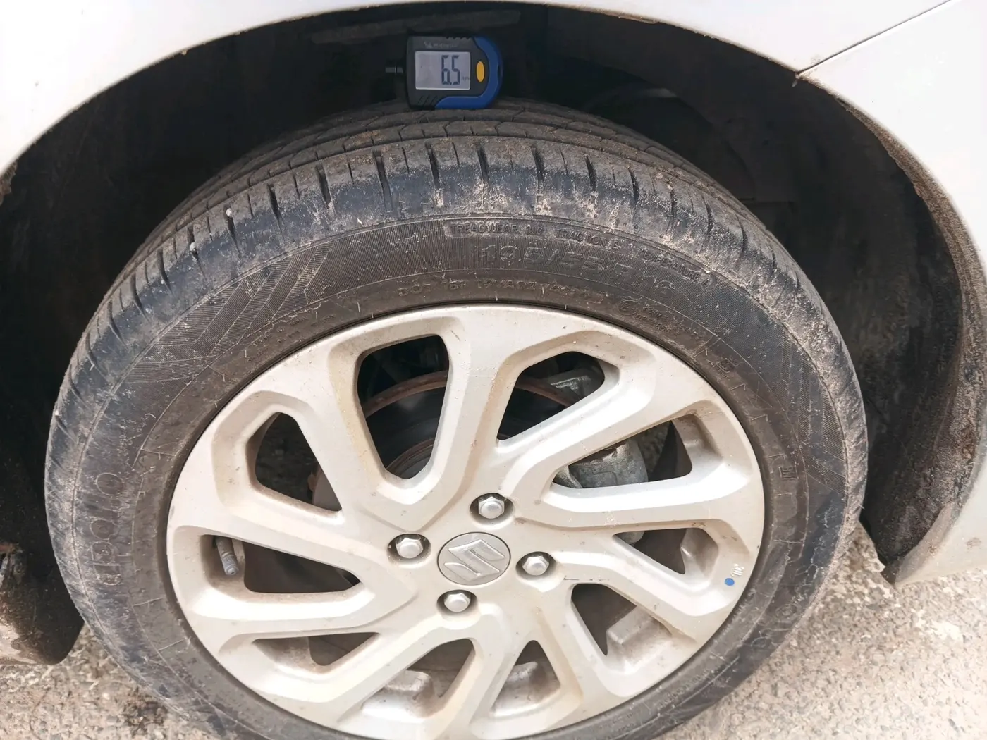2024 Maruti Baleno ZETA PETROL 1.2, Petrol, Manual, 4,977 km, tyre