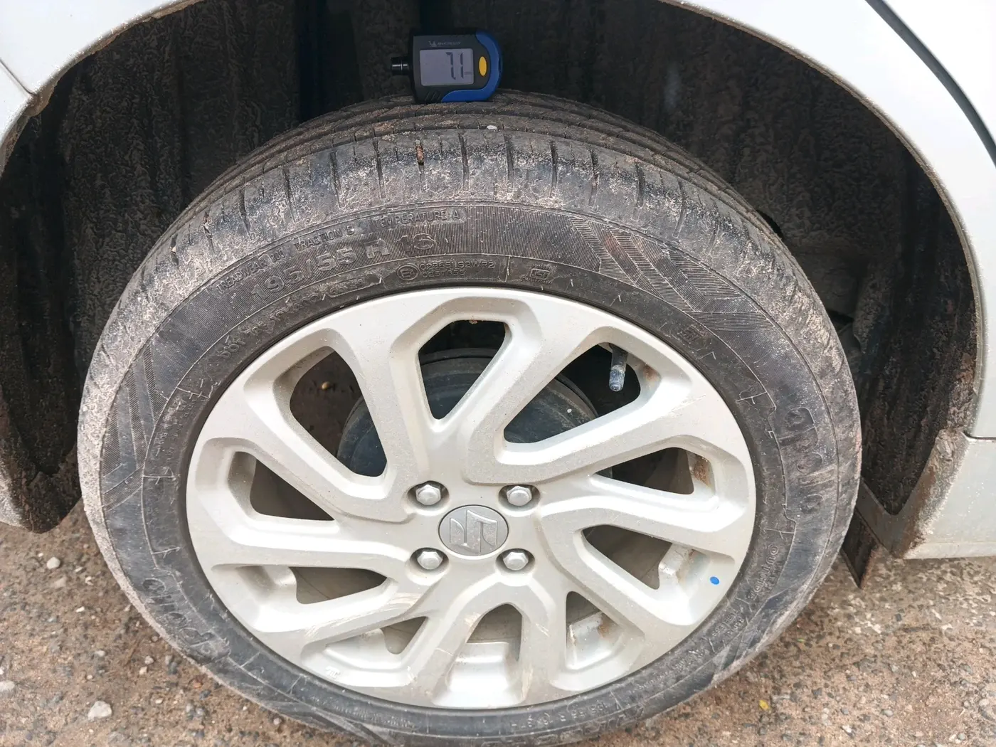 2024 Maruti Baleno ZETA PETROL 1.2, Petrol, Manual, 4,977 km, tyre