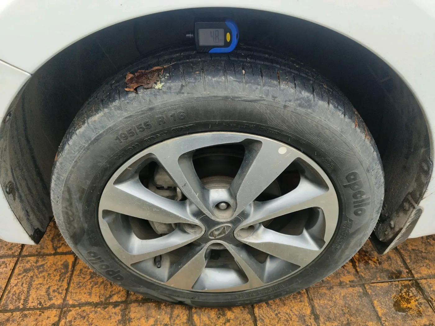 2017 Hyundai Elite i20 ASTA 1.2 (O), Petrol, Manual, 1,60,908 km, tyre