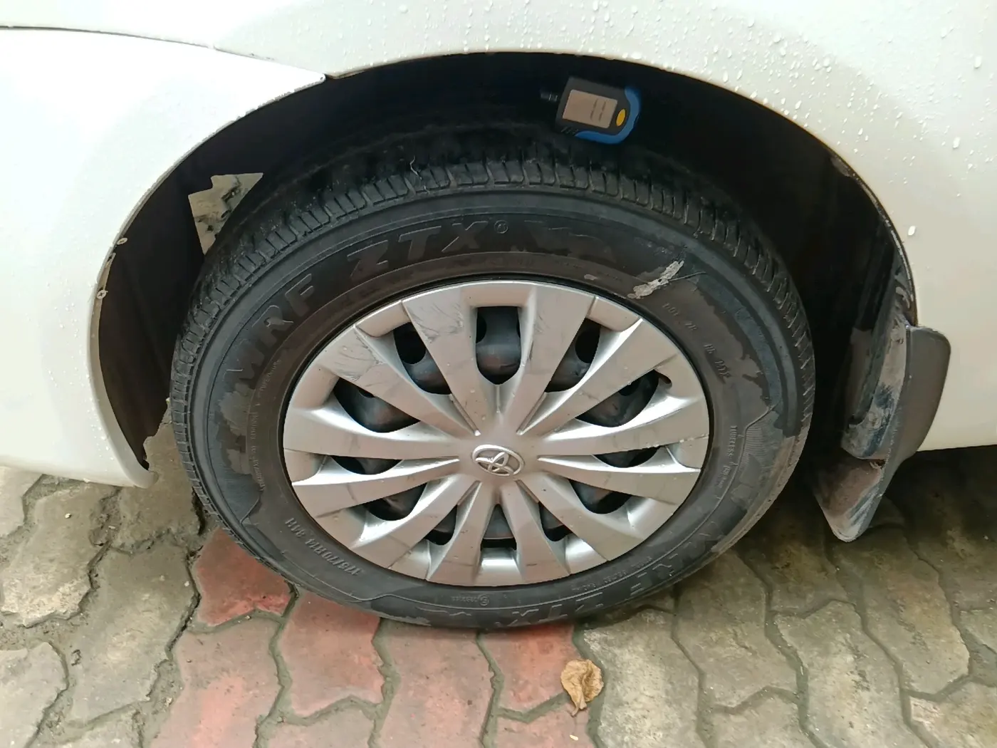 2017 Toyota Etios GD, Diesel, Manual, 1,47,402 km, tyre