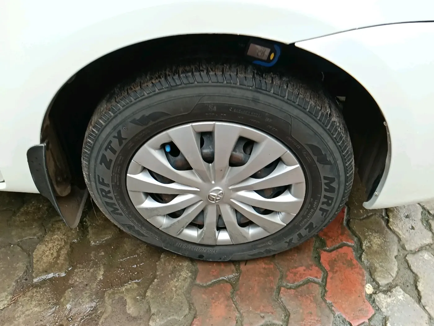 2017 Toyota Etios GD, Diesel, Manual, 1,47,402 km, tyre