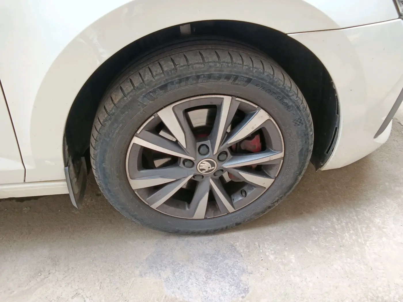2022 Skoda SLAVIA STYLE 1.5L TSI MT, Petrol, Manual, 49,191 km, tyre