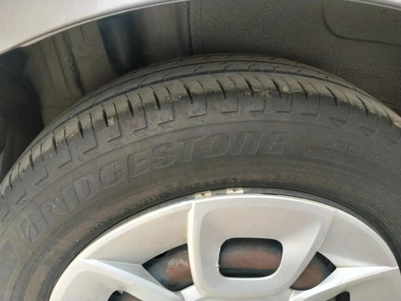 2018 Maruti IGNIS DELTA 1.2, Petrol, Manual, 44,648 km, tyre
