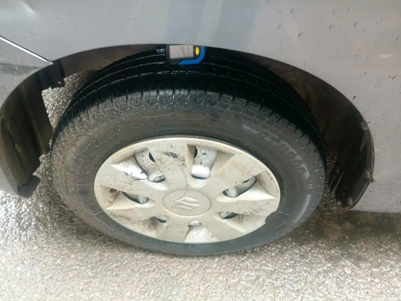 2016 Maruti Wagon R 1.0 LXI CNG, CNG, Manual, 1,30,838 km, tyre