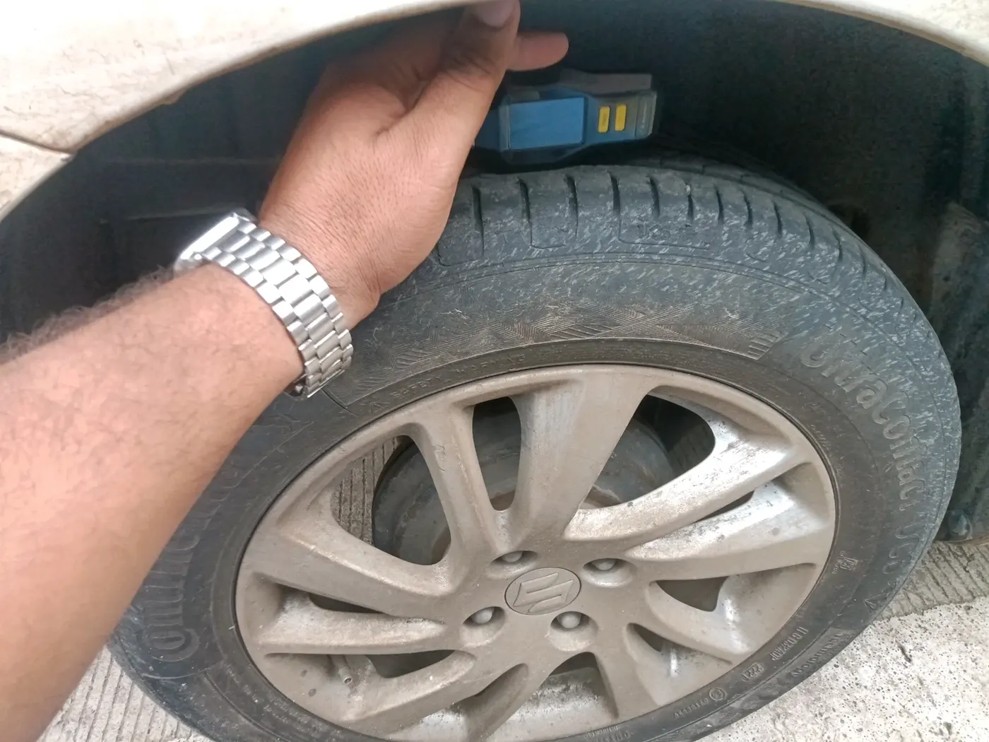 2011 Maruti Swift ZDI, Diesel, Manual, 1,70,048 km, tyre