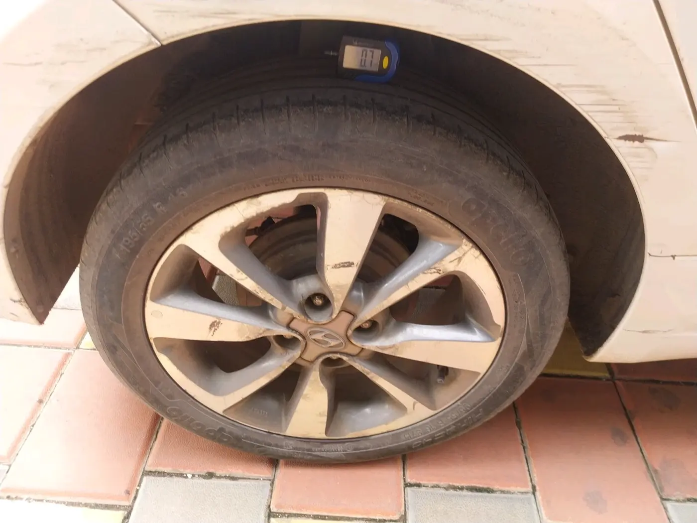 2016 Hyundai Elite i20 ASTA 1.2, Petrol, Manual, 1,31,116 km, tyre