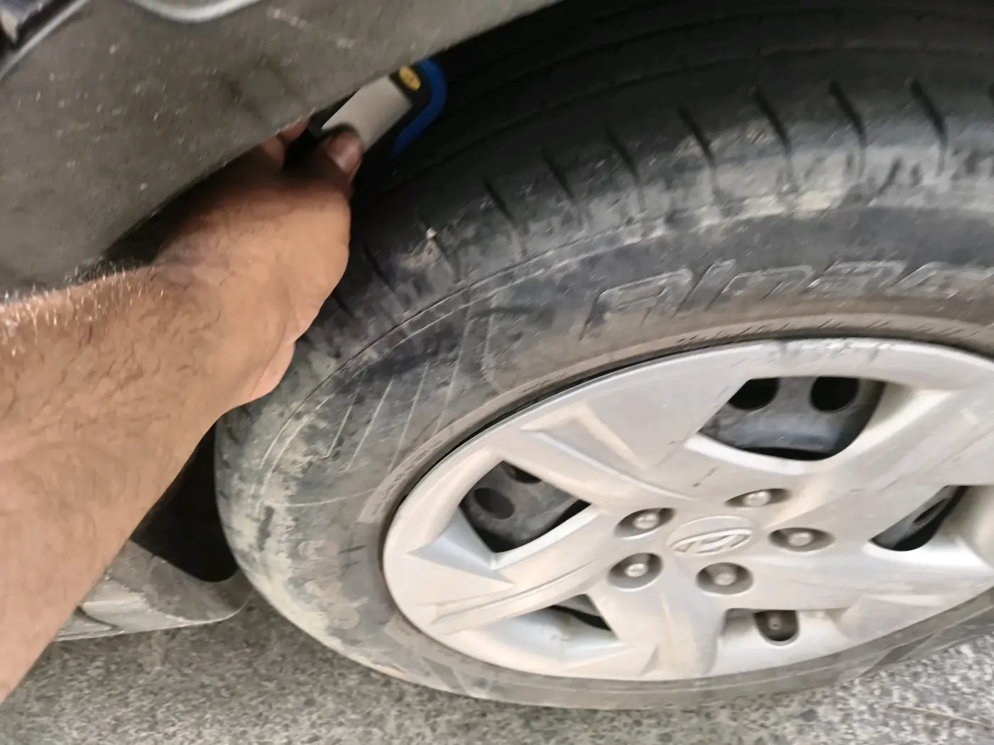 2022 Hyundai VENUE S 1.2, Petrol, Manual, 45,564 km, tyre