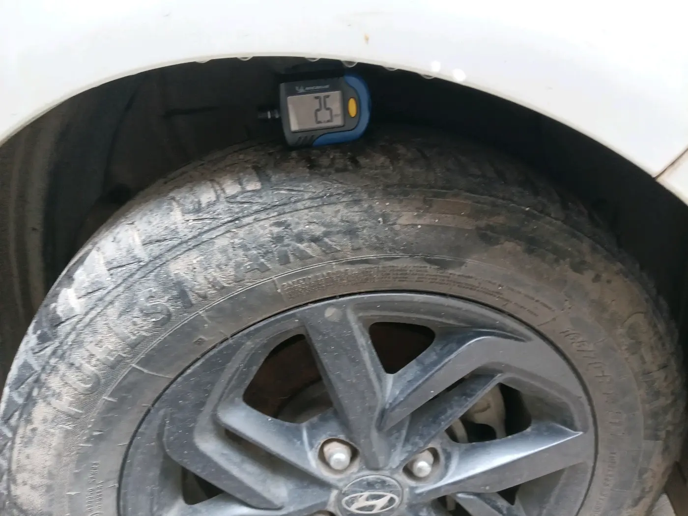 2022 Hyundai GRAND I10 NIOS SPORTZ 1.2 KAPPA VTVT CNG, CNG, Manual, 34,834 km, tyre