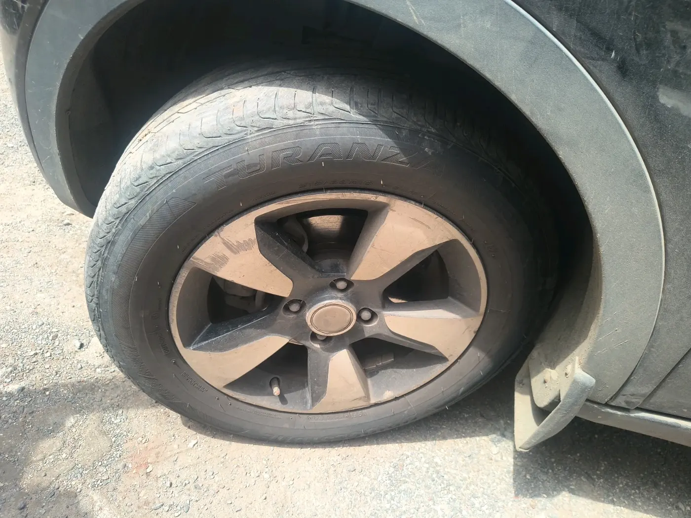 2018 Tata NEXON XZA PLUS PETROL, CNG, Automatic, 1,09,595 km, tyre