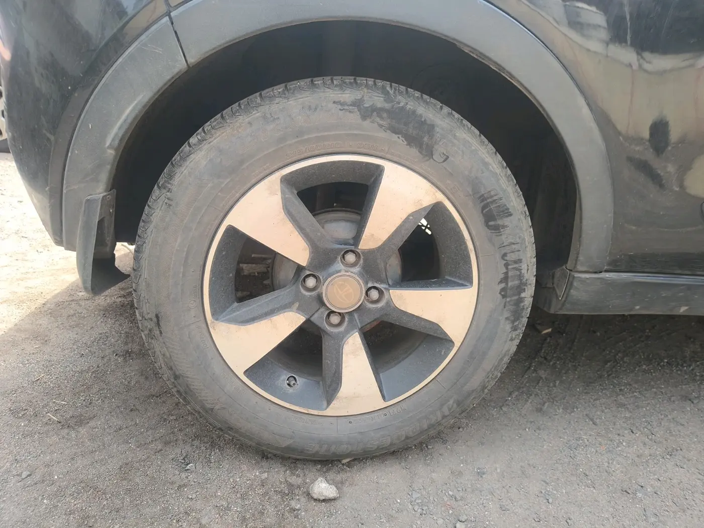 2018 Tata NEXON XZA PLUS PETROL, CNG, Automatic, 1,09,595 km, tyre
