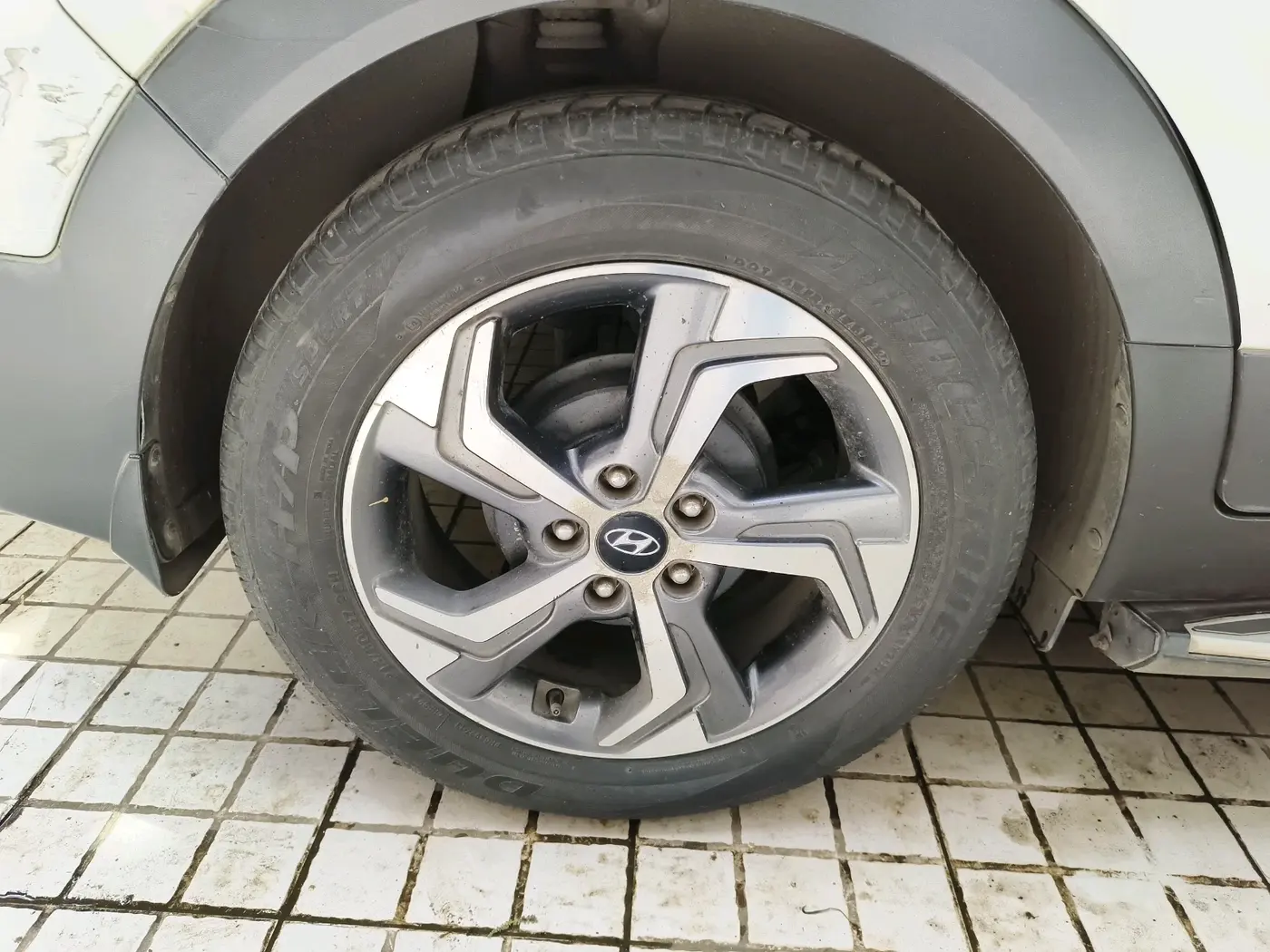 2019 Hyundai Creta SX AT 1.6 PETROL, Petrol, Automatic, 1,07,305 km, tyre