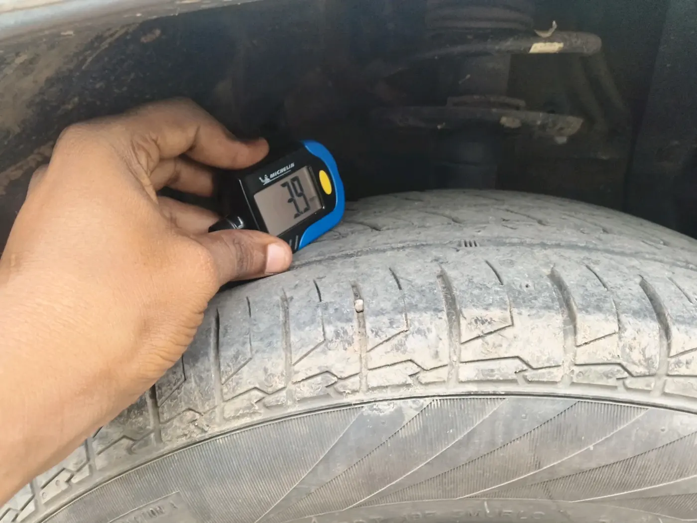 2023 Maruti BREZZA LXI S- CNG, CNG, Manual, 1,25,564 km, tyre