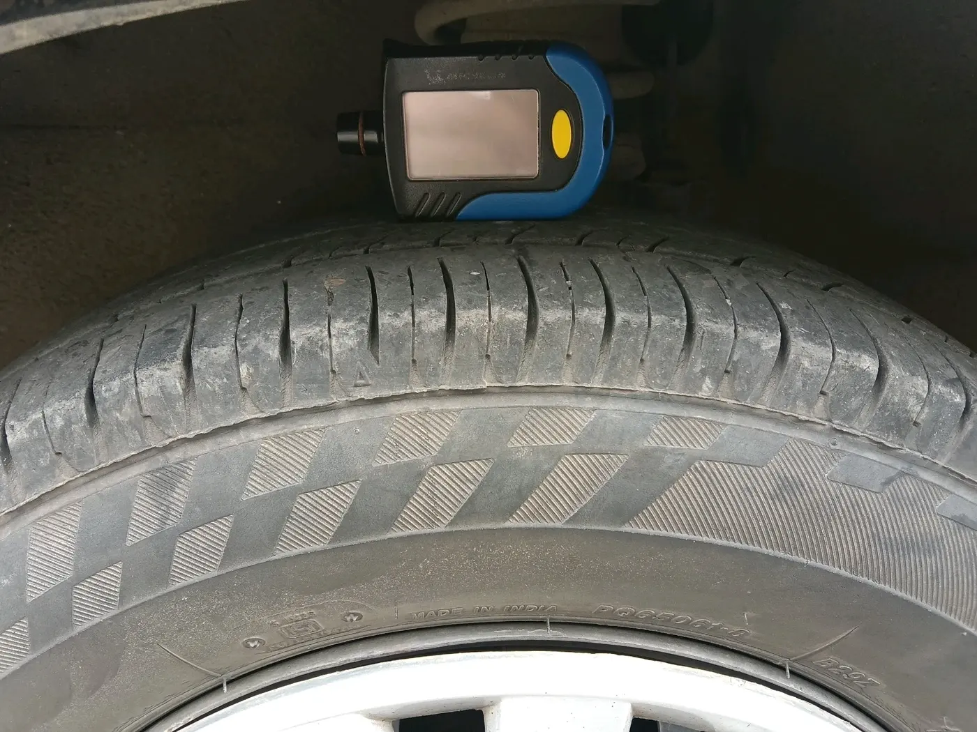 2016 Maruti Alto 800 LXI, CNG, Manual, 57,038 km, tyre