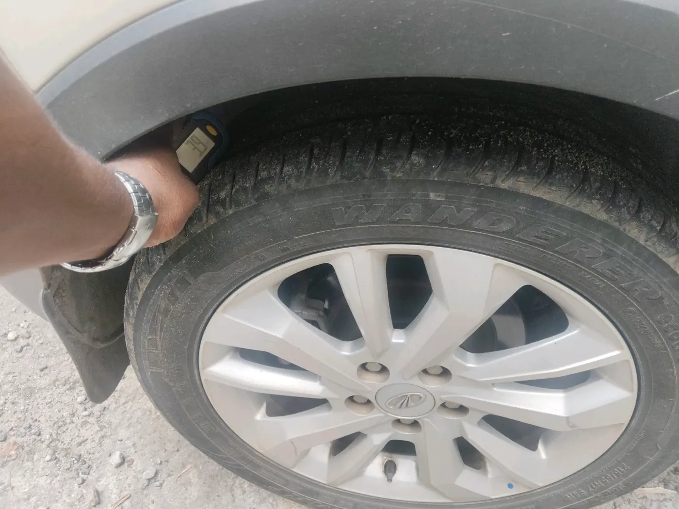 2021 Mahindra XUV300 W8 1.2 PETROL, Petrol, Manual, 45,131 km, tyre
