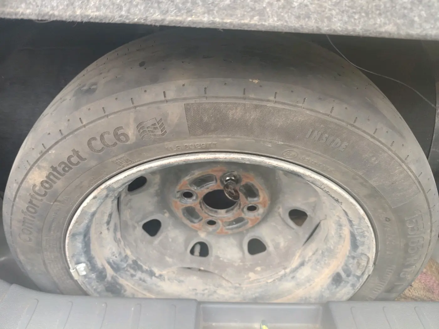 2015 Maruti Alto K10 VXI, CNG, Manual, 1,61,260 km, tyre