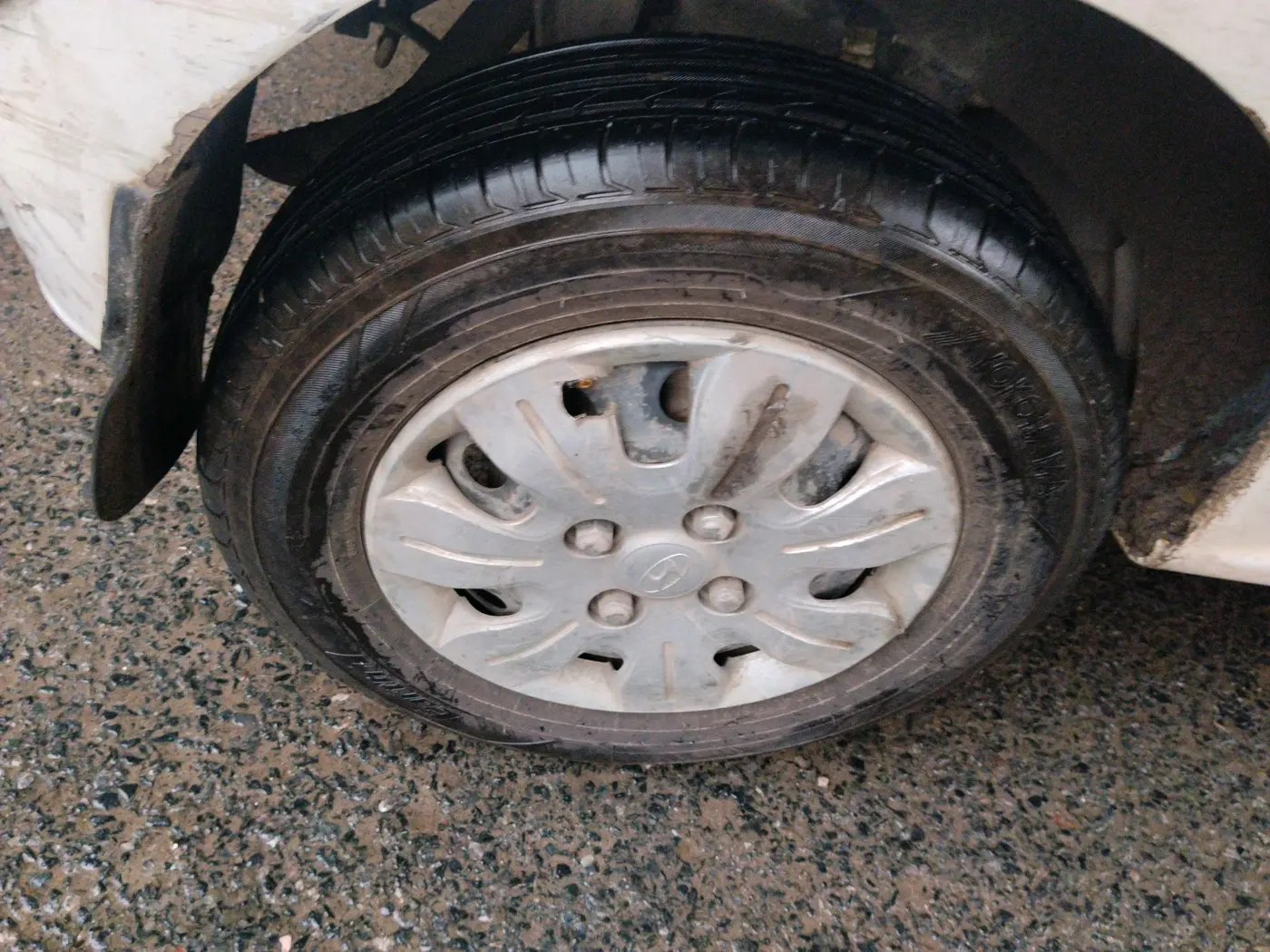 2012 Hyundai Santro Xing GL PLUS, Petrol, Manual, 74,177 km, tyre