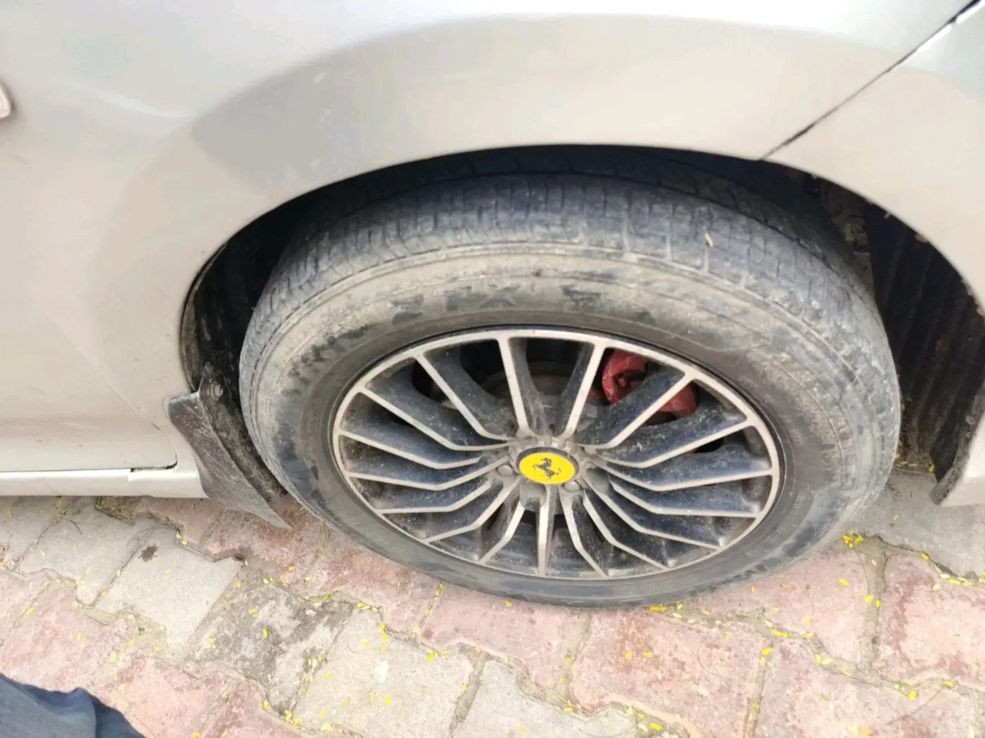 2012 Honda City 1.5L I-VTEC V MT, CNG, Manual, 1,57,241 km, tyre