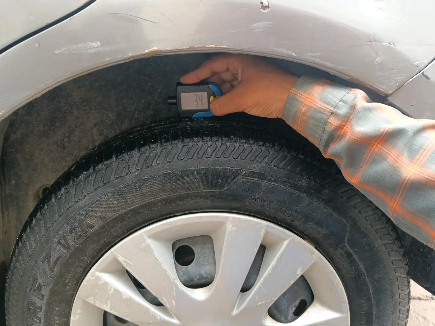 2012 Maruti Swift Dzire VXI, Petrol, Manual, 96,204 km, tyre