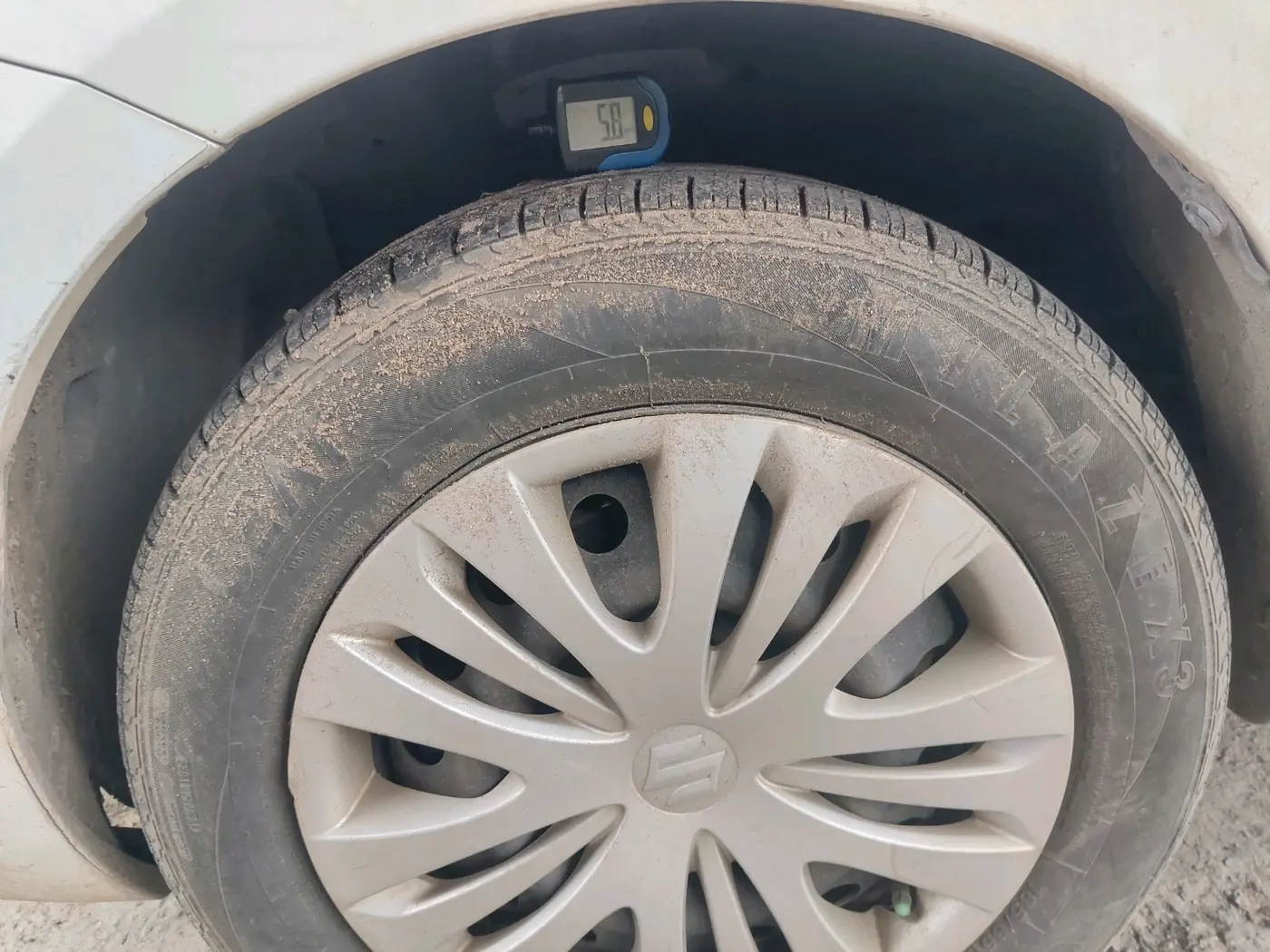 2014 Maruti Ertiga VDI, Diesel, Manual, 1,89,049 km, tyre
