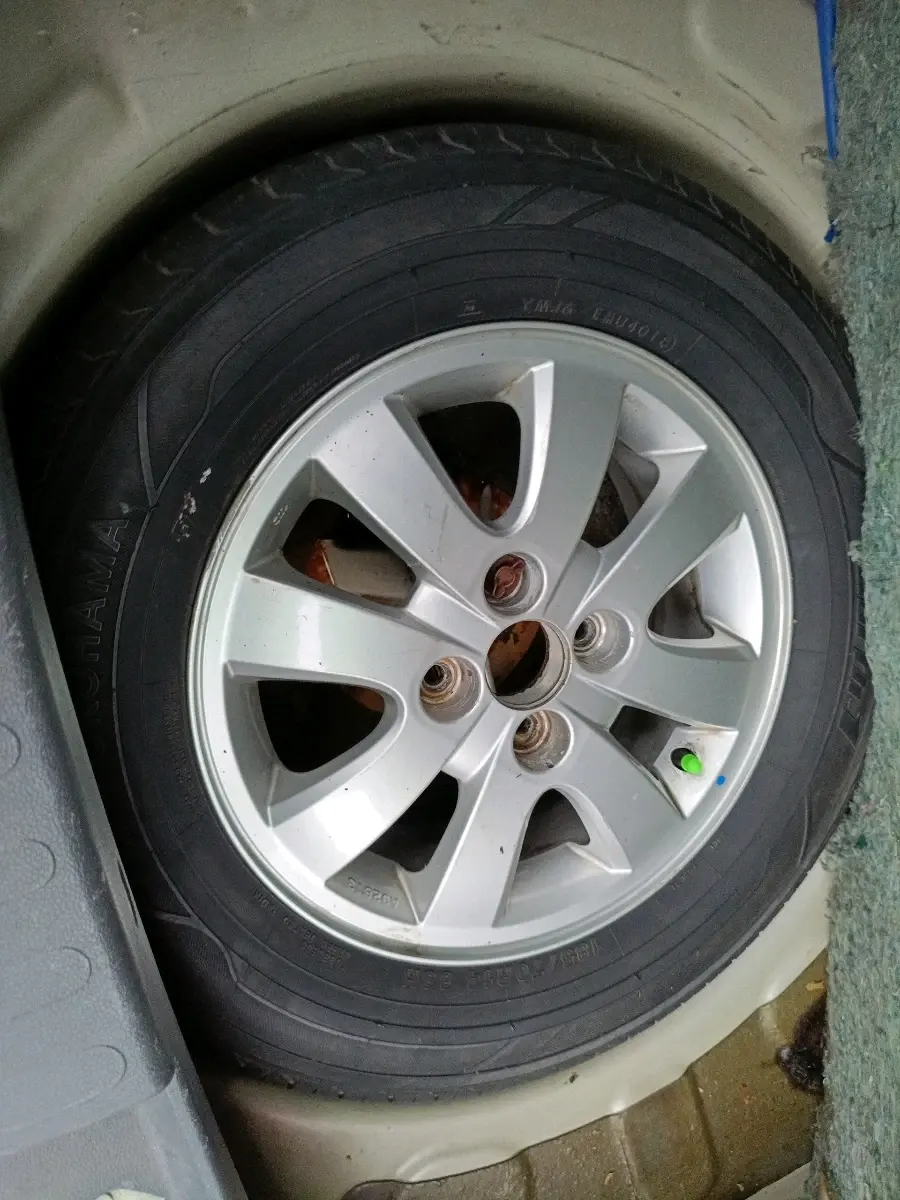 2014 Maruti Ritz ZDI, Diesel, Manual, 1,54,161 km, tyre