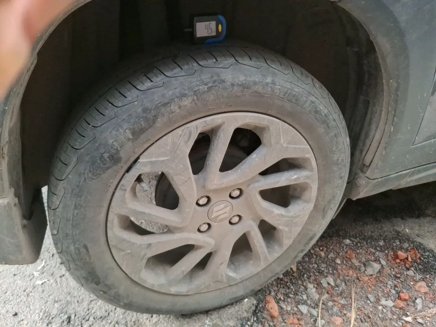 2023 Maruti FRONX DELTA PLUS 1.2MT, Petrol, Manual, 24,266 km, tyre
