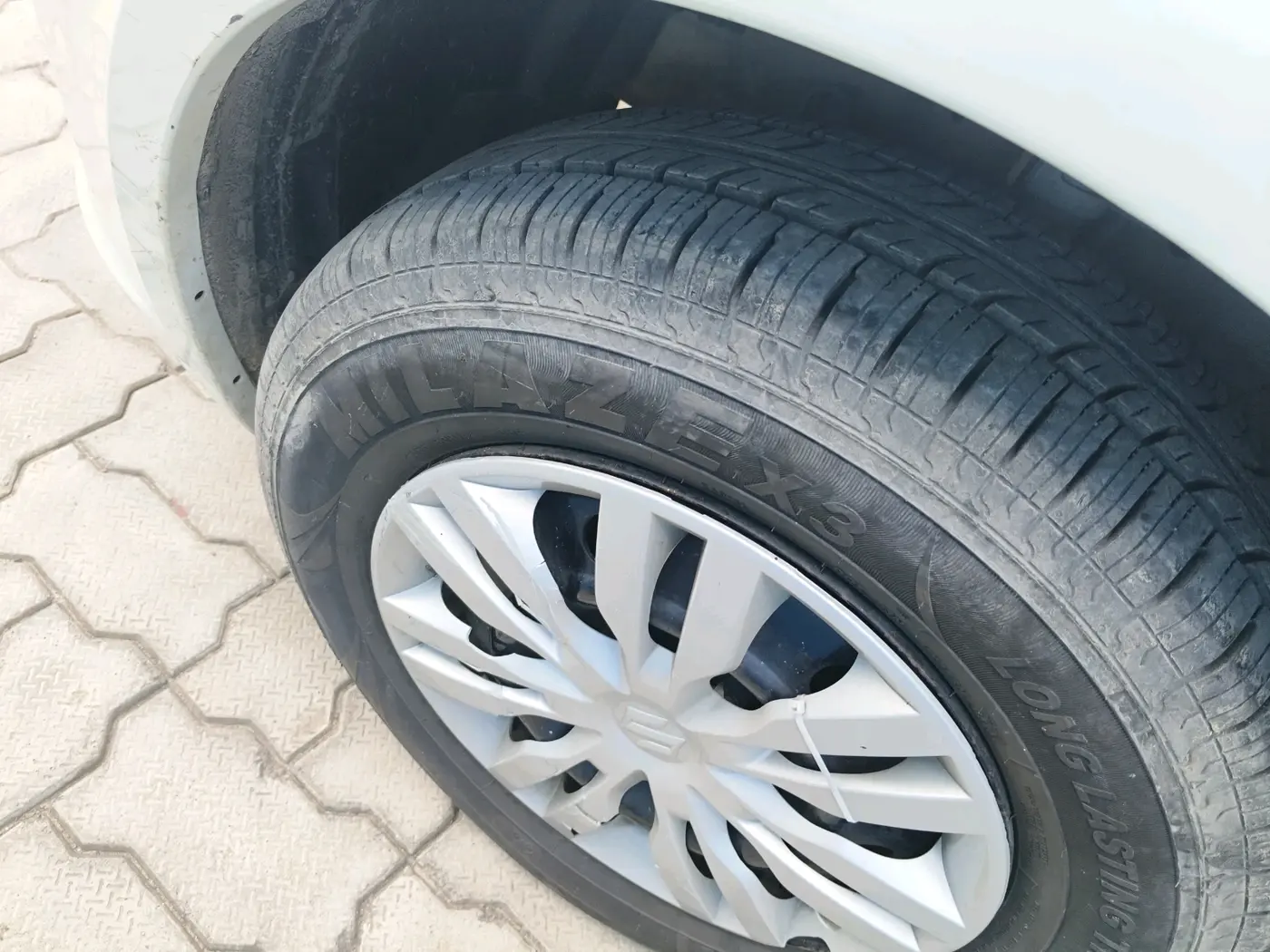 2014 Maruti Swift Dzire VDI, Diesel, Manual, 1,18,968 km, tyre