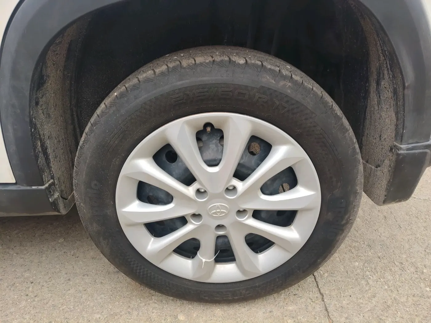 2025 Toyota URBAN CRUISER HYRYDER E NEO DRIVE, Petrol, Manual, 9,287 km, tyre
