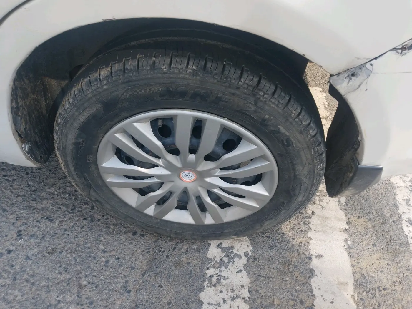 2012 Maruti Swift Dzire VDI, Diesel, Manual, 1,25,574 km, tyre