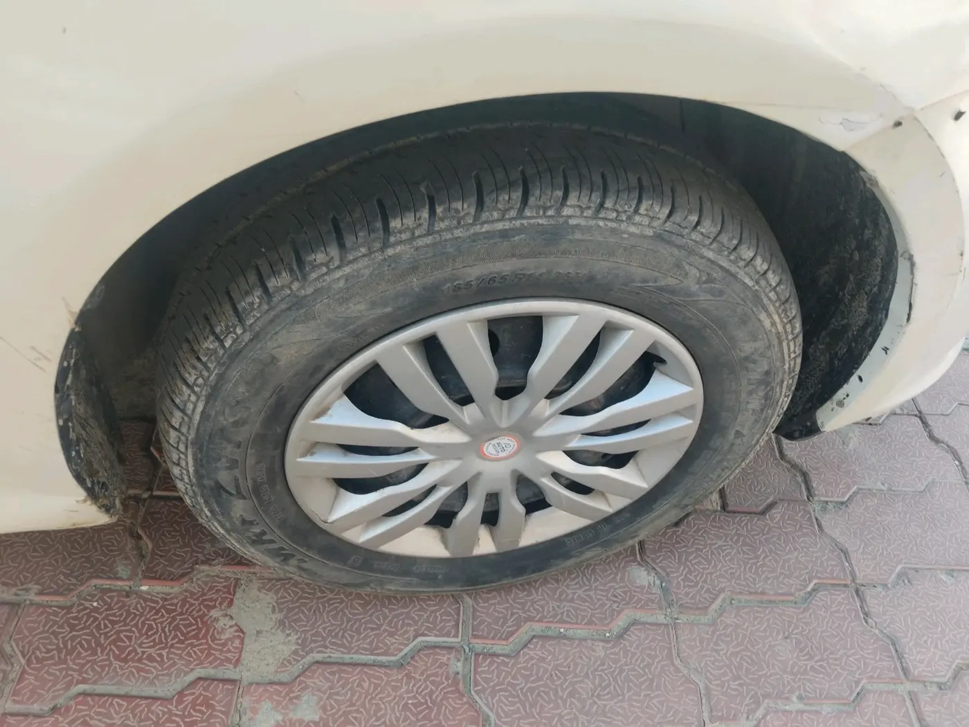 2012 Maruti Swift Dzire VDI, Diesel, Manual, 1,25,574 km, tyre