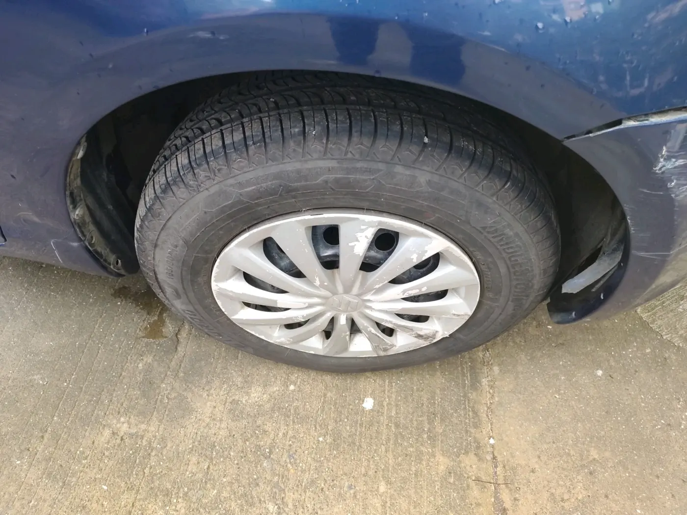2012 Maruti Swift VXI, Petrol, Manual, 71,751 km, tyre