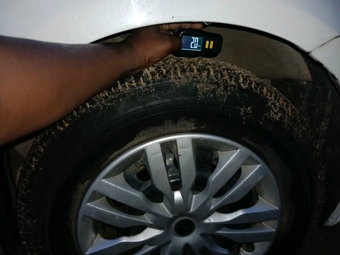 2011 Maruti Swift VXI, Petrol, Manual, 58,880 km, tyre