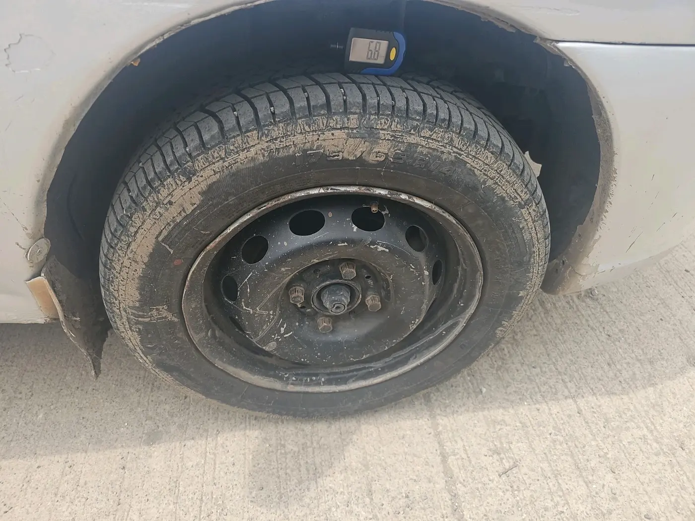 2015 Tata Indigo ECS LX TDI, Diesel, Manual, 1,88,044 km, tyre