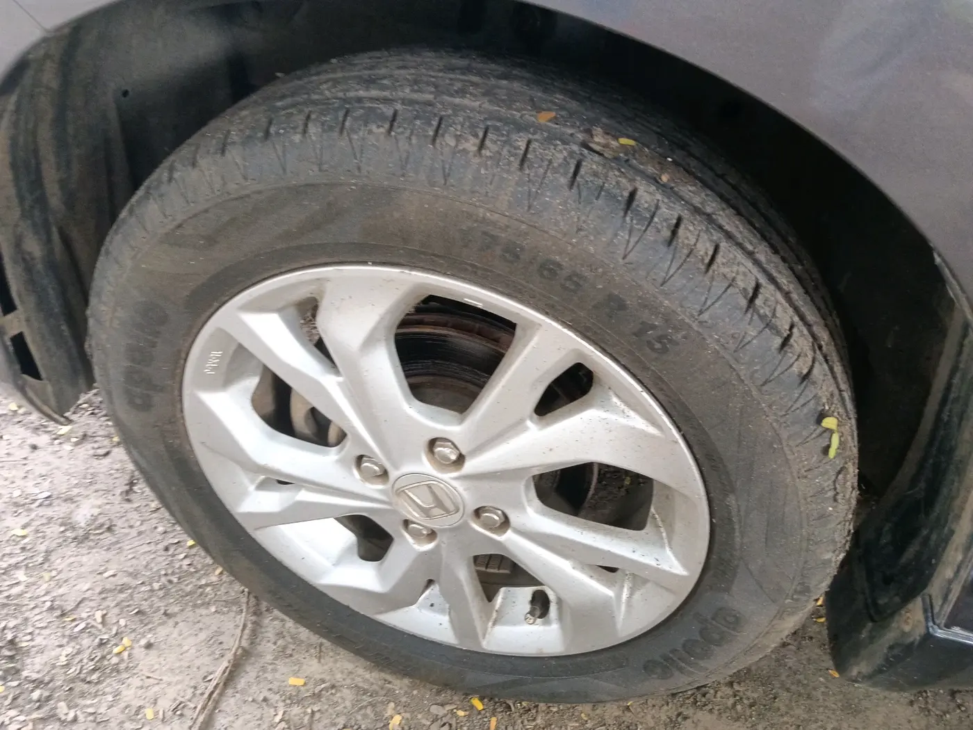 2021 Honda Amaze 1.2L I-VTEC VX, Petrol, Manual, 45,635 km, tyre