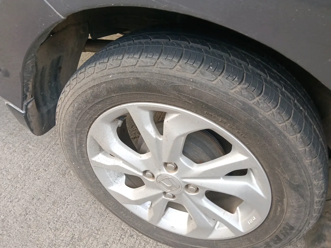 2021 Honda Amaze 1.2L I-VTEC VX, Petrol, Manual, 45,635 km, tyre