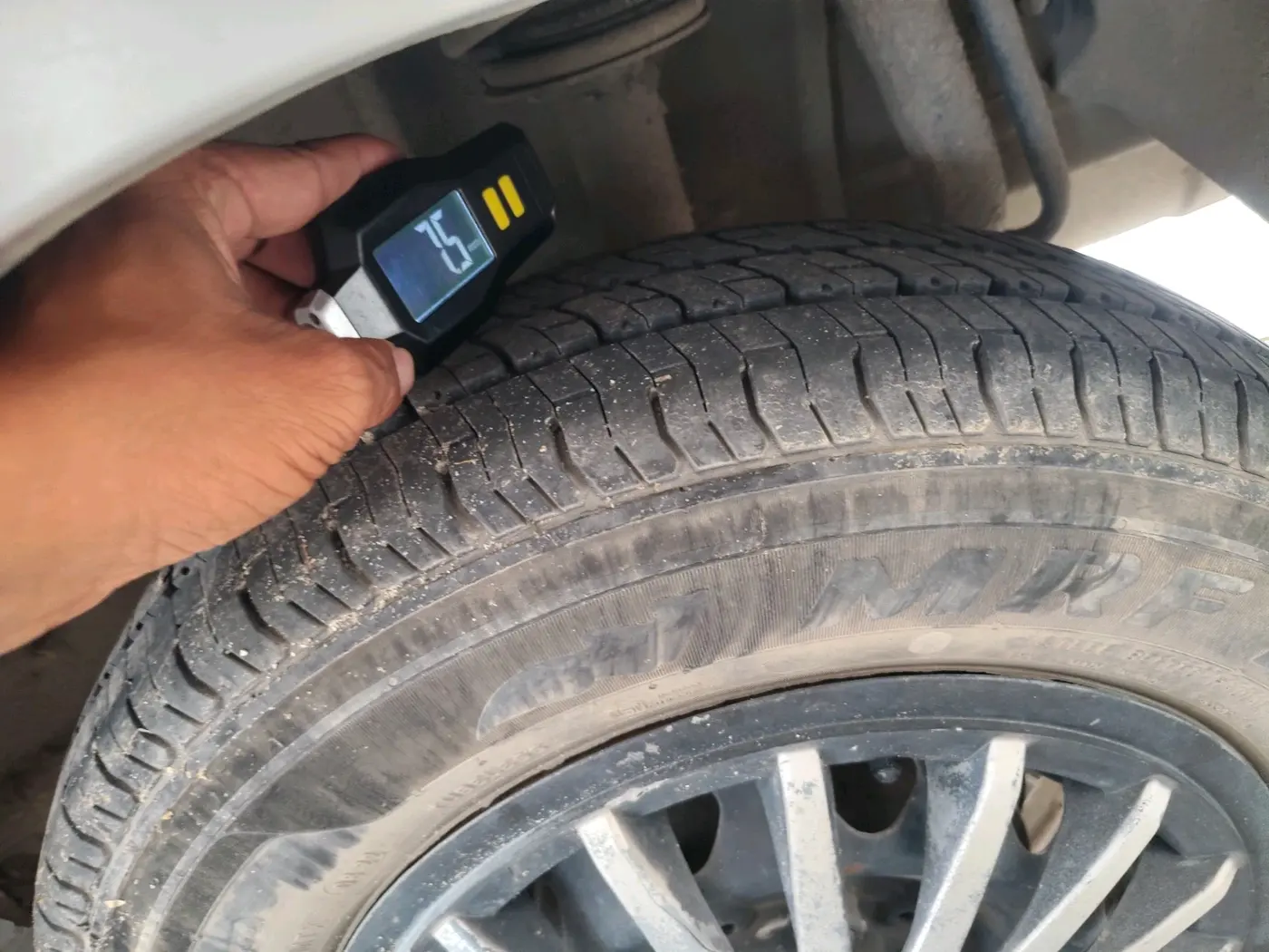 2018 Tata TIGOR XE PETROL, Petrol, Manual, 77,265 km, tyre