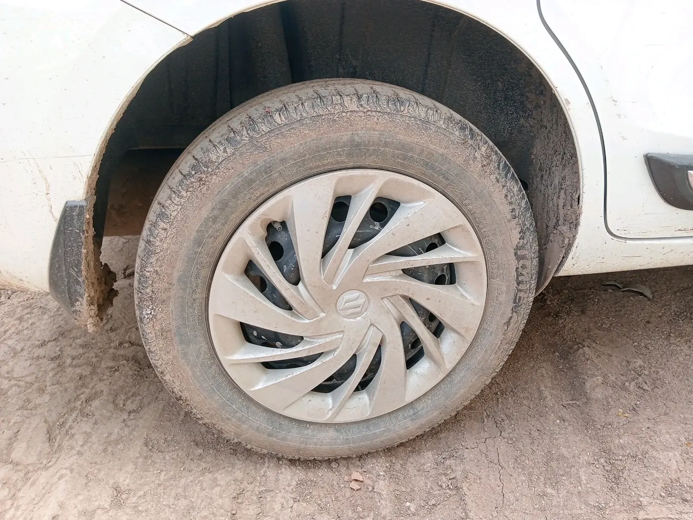 2023 Maruti Ertiga   VXI (O) CNG, CNG, Manual, 44,229 km, tyre