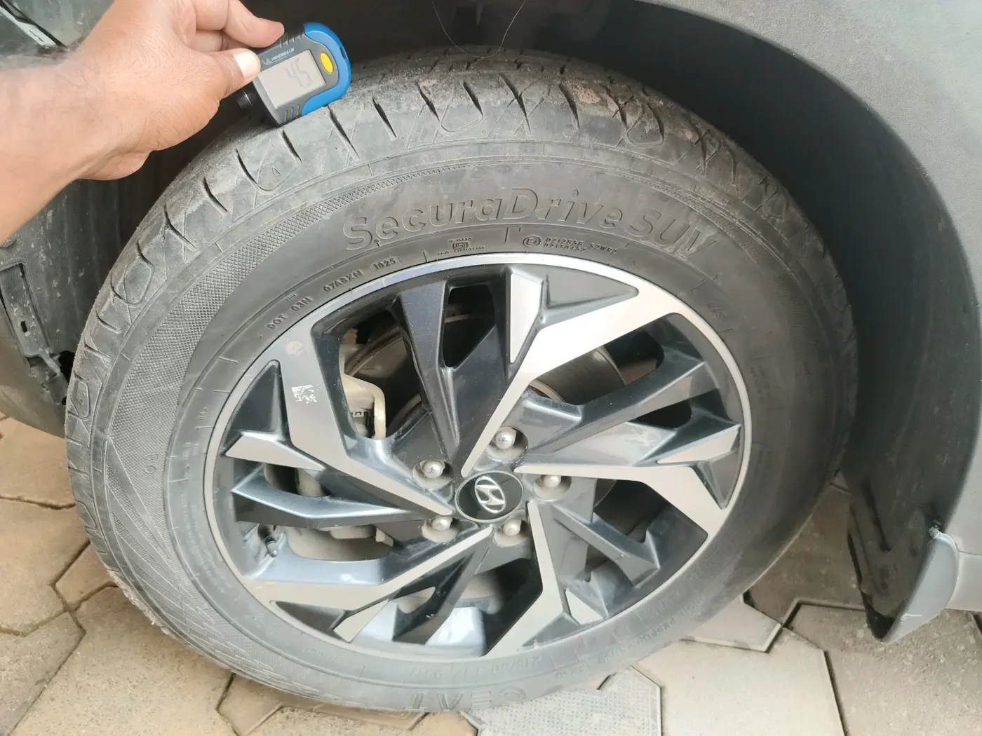 2022 Hyundai Creta SX (O) AT 1.5 DIESEL, Diesel, Automatic, 1,41,645 km, tyre
