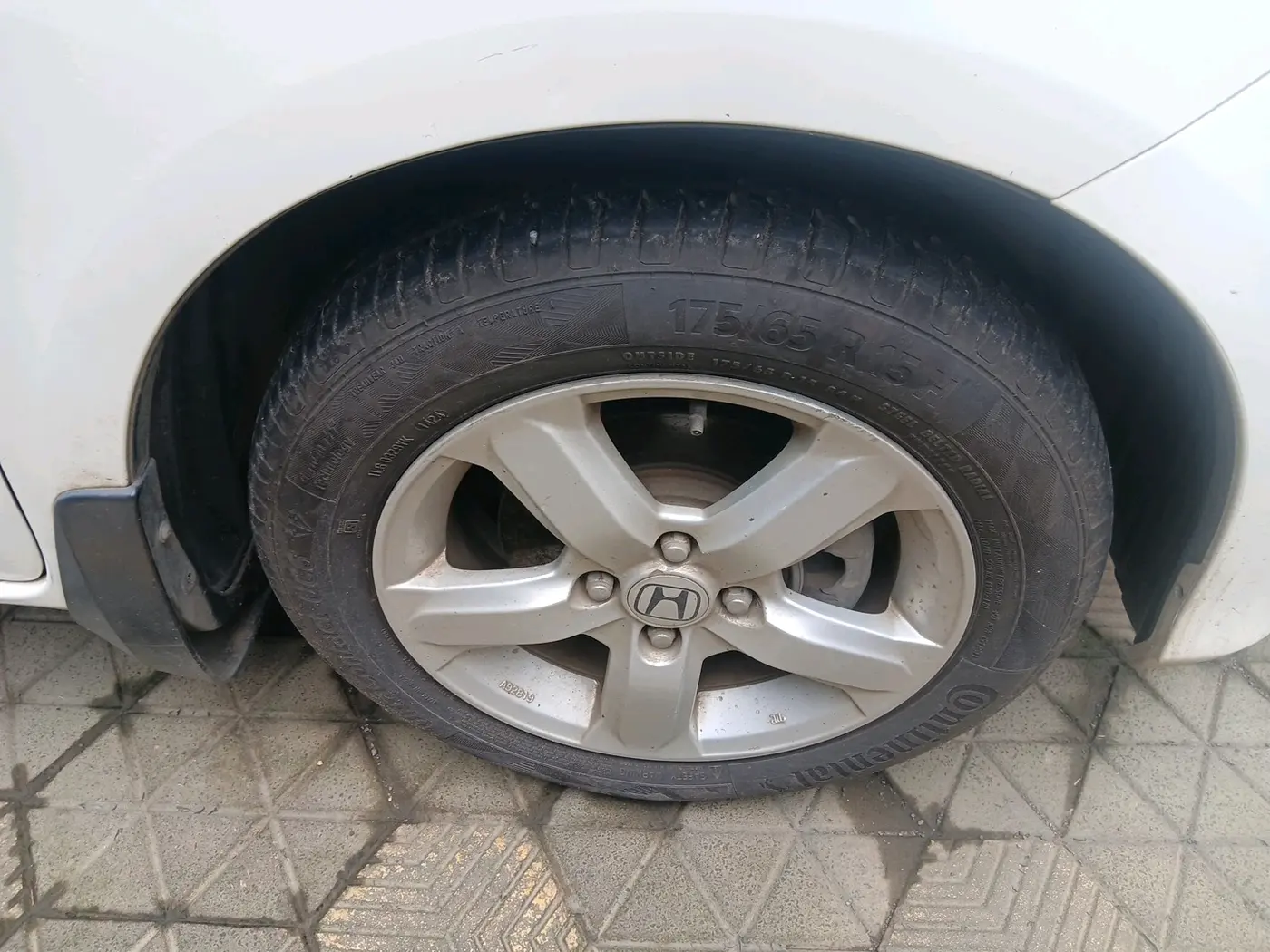 2012 Honda Jazz 1.2 L I-VTEC SELECT, Petrol, Manual, 79,673 km, tyre