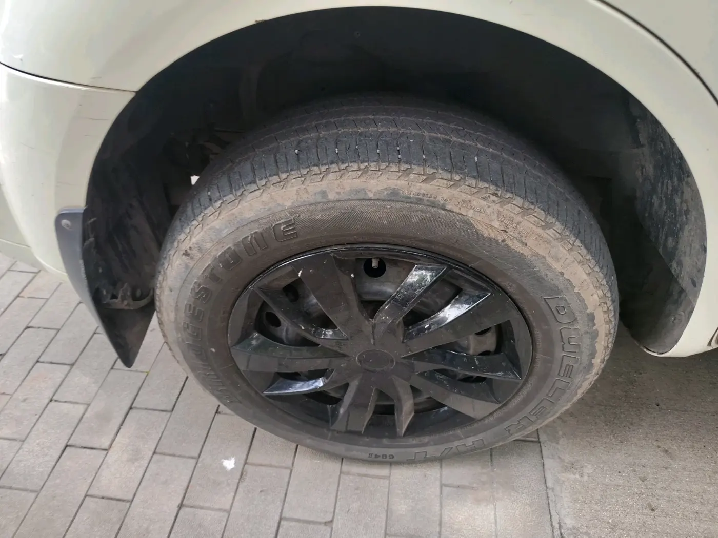 2018 Mahindra XUV500 W5, Diesel, Manual, 74,084 km, tyre