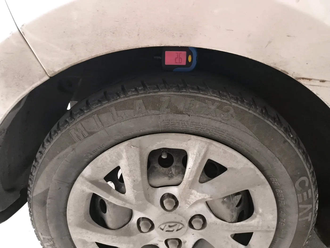 2017 Hyundai Grand i10 SPORTZ 1.2 KAPPA VTVT, CNG, Manual, 85,664 km, tyre