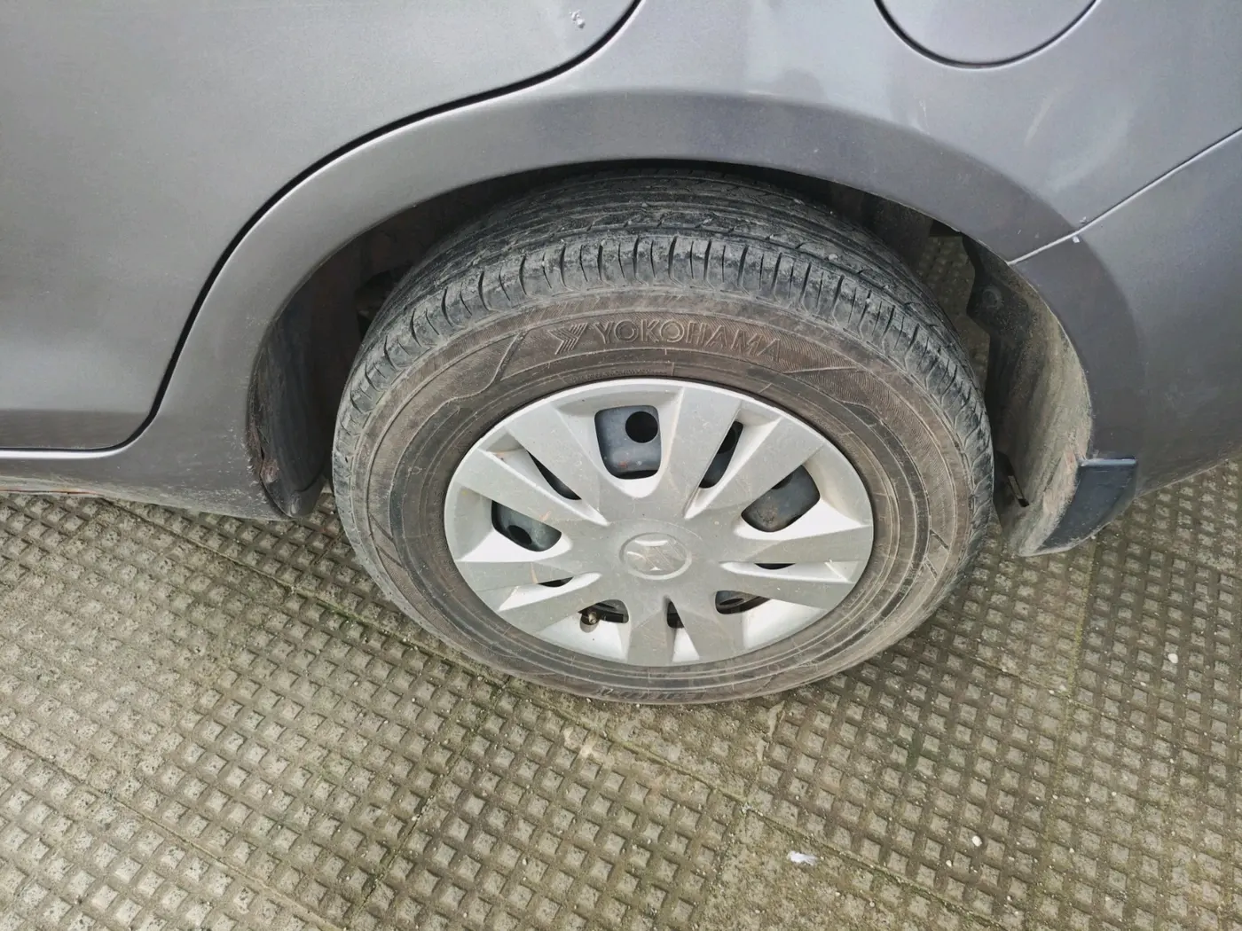 2013 Maruti Swift Dzire VXI, Petrol, Manual, 48,803 km, tyre