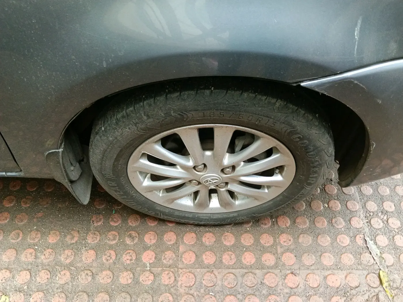 2016 Toyota Etios VX, Petrol, Manual, 47,972 km, tyre