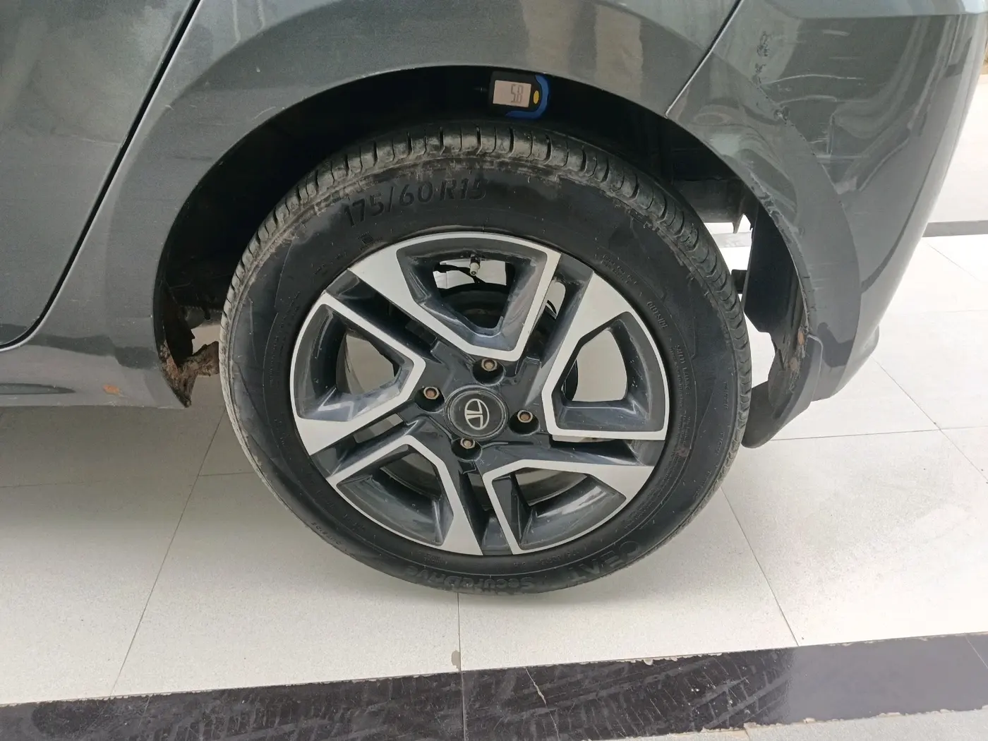 2021 Tata Tiago XZA PLUS PETROL, Petrol, Automatic, 67,618 km, tyre